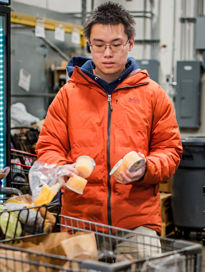 Nicholas Volunteers-19_800px